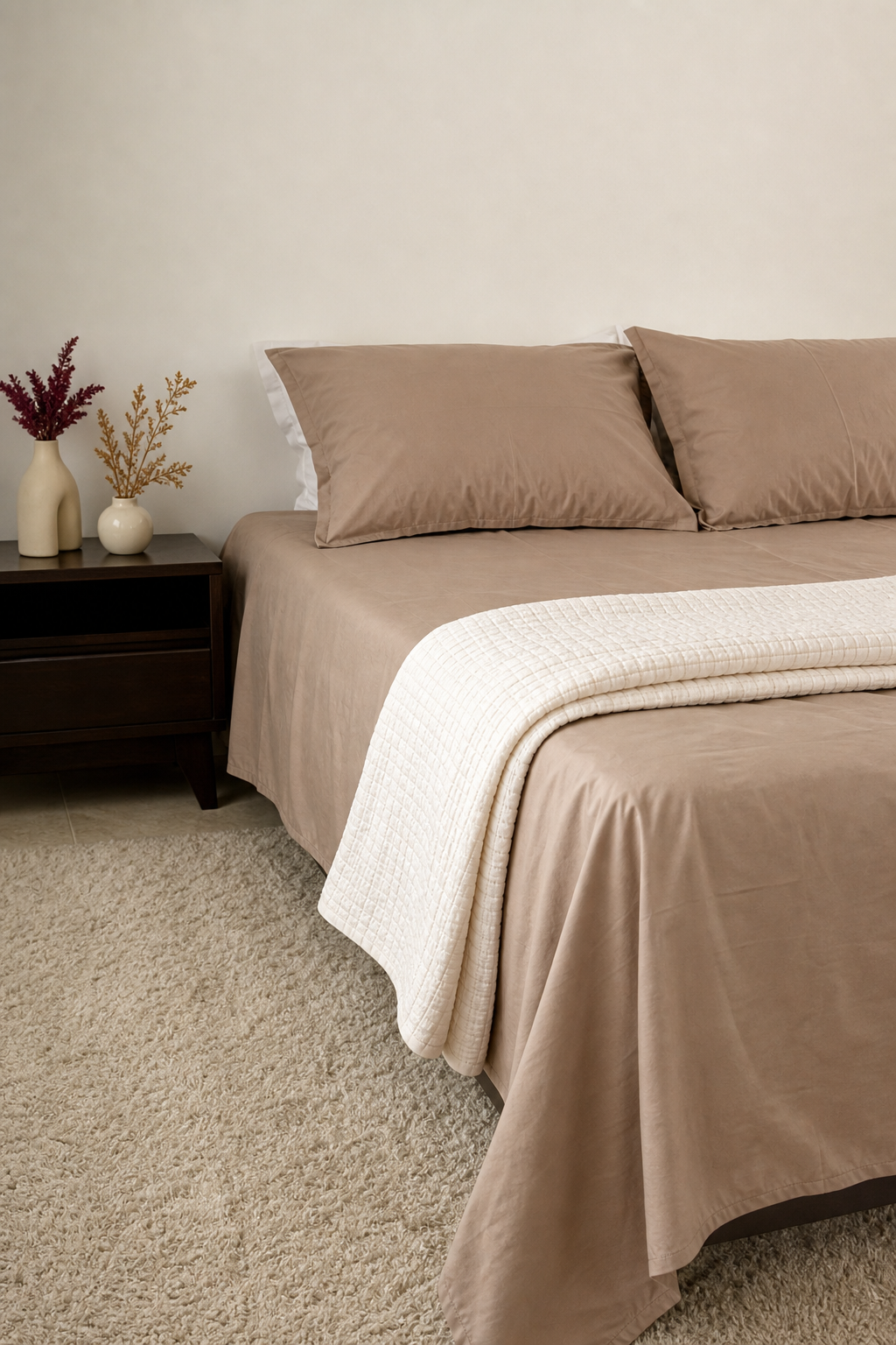 Homlin Washed Percale Bedsheet Set in Desert Sand with washed cotton texture and matching quilt