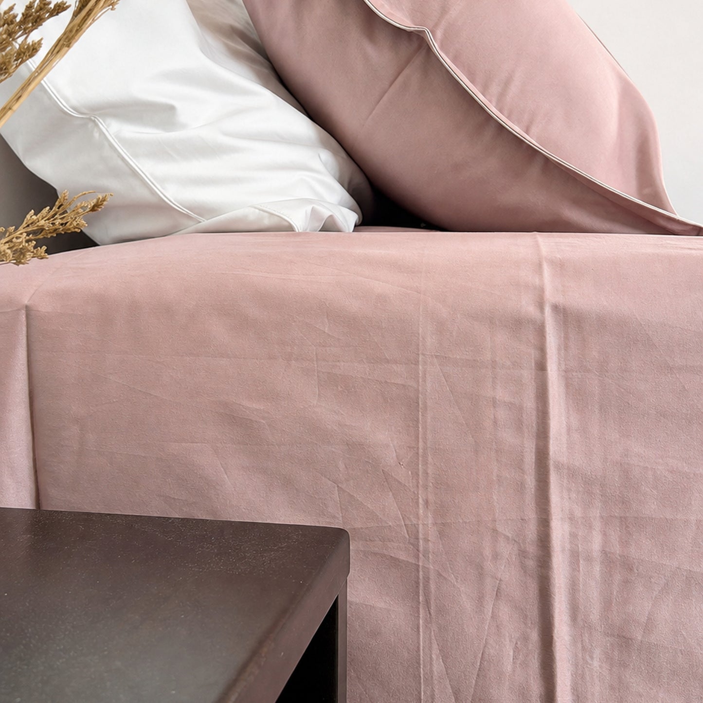 Homlin Luxury Sateen Cotton Bedsheet - 800 TC product photo - 19-bedsheet-set-mauve-pillow-side-detail.jpg