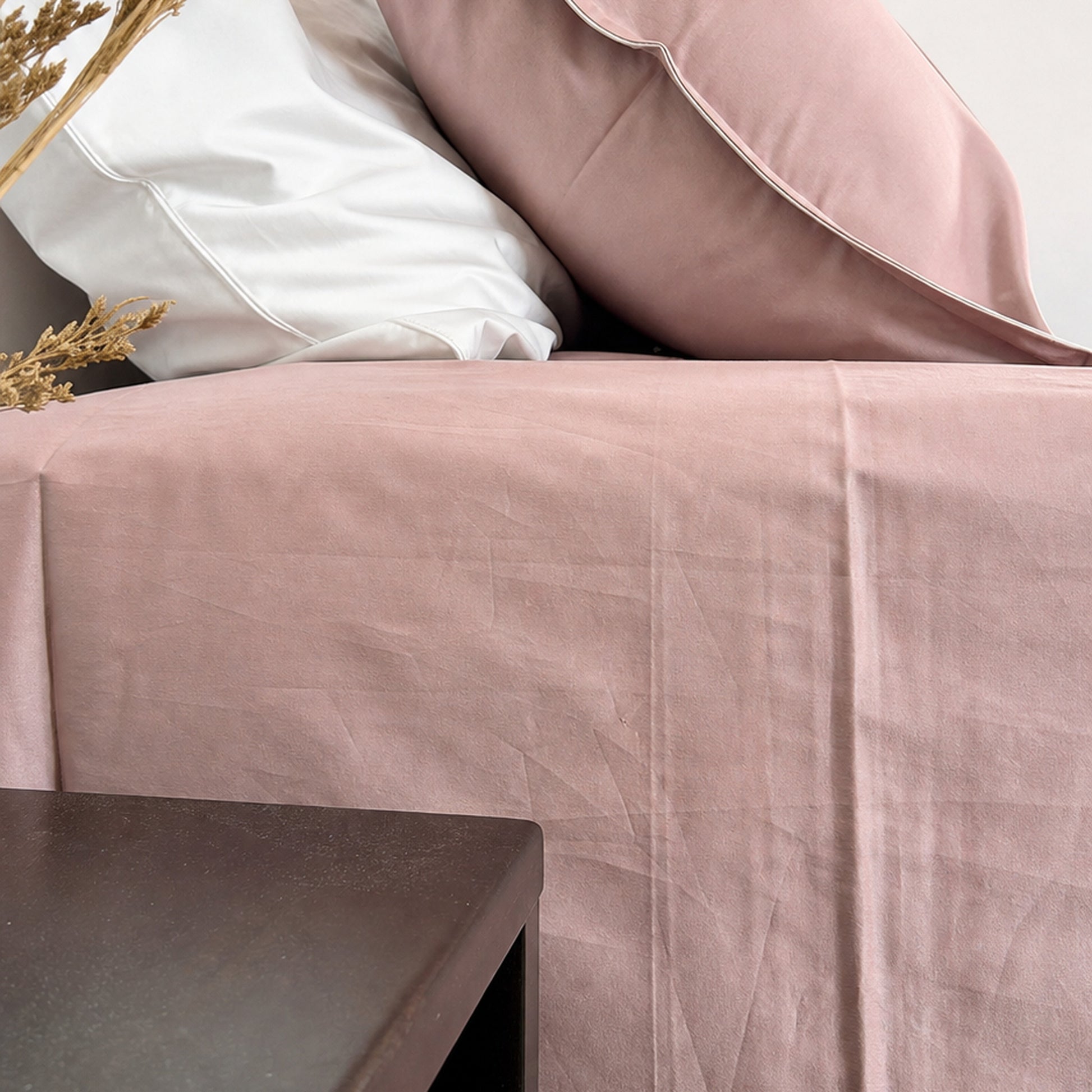 Homlin Luxury Sateen Cotton Bedsheet - 800 TC product photo - 19-bedsheet-set-mauve-pillow-side-detail.jpg