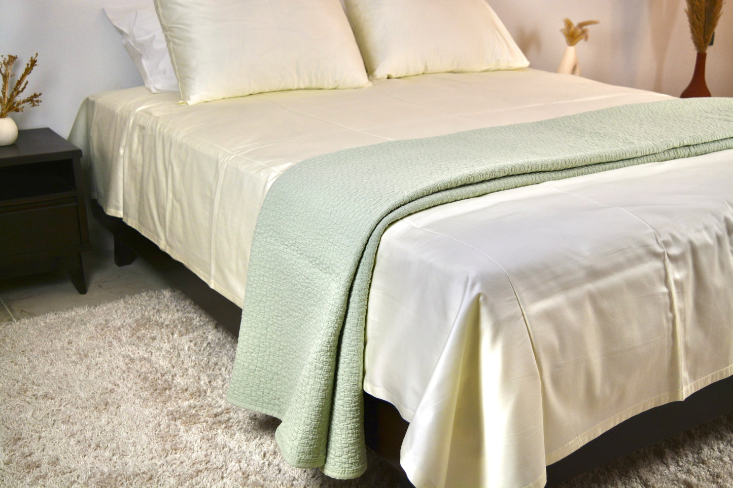 Homlin Sateen Cotton Bedsheet - 500 TC flat sheet in Off White, 250 x 270 cm, full bed lifestyle - enhanced from DSC_0626.jpg