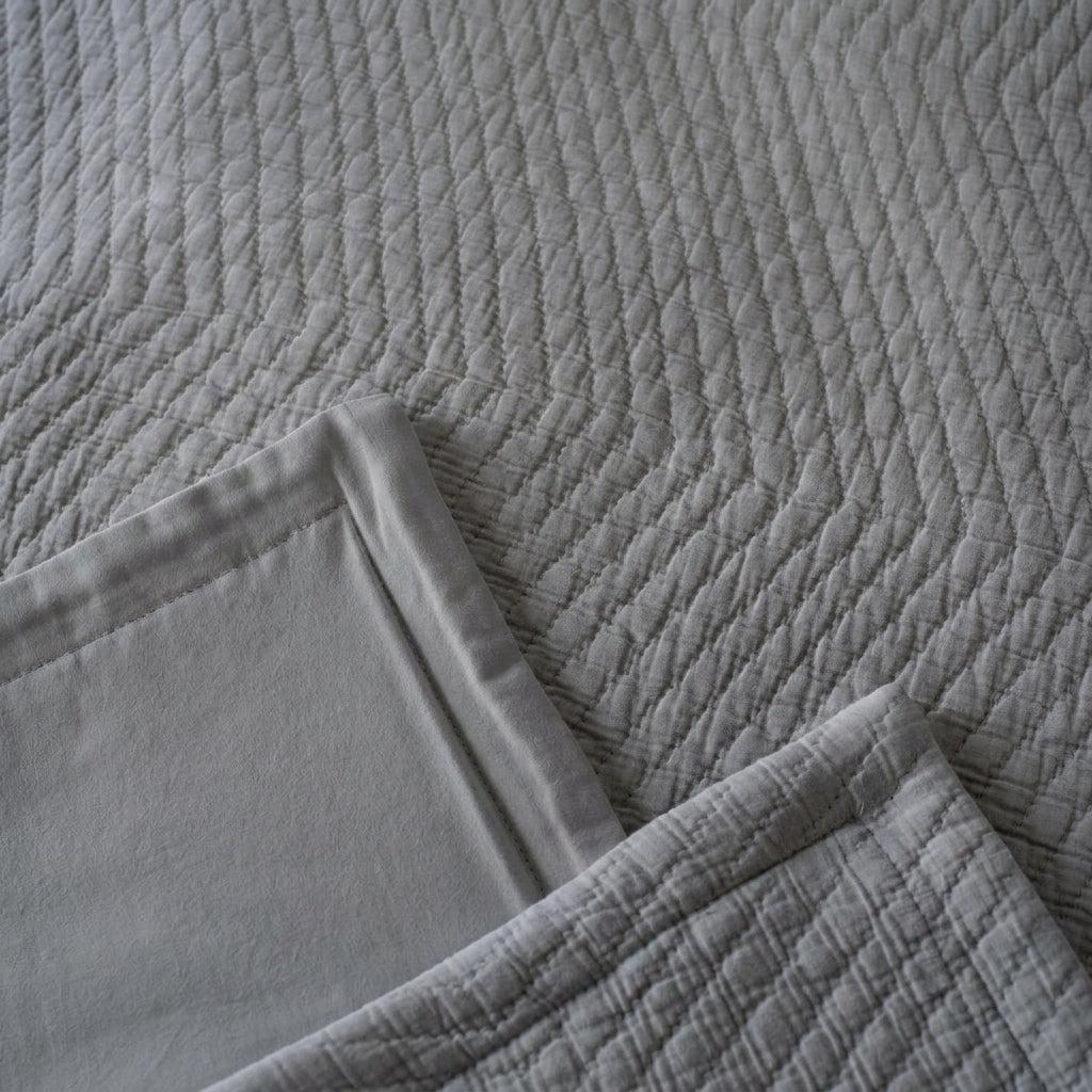 The Royal Giza Diamond Quilt